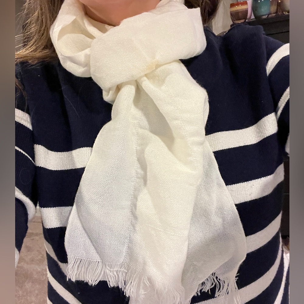 Ivory scarf 80”